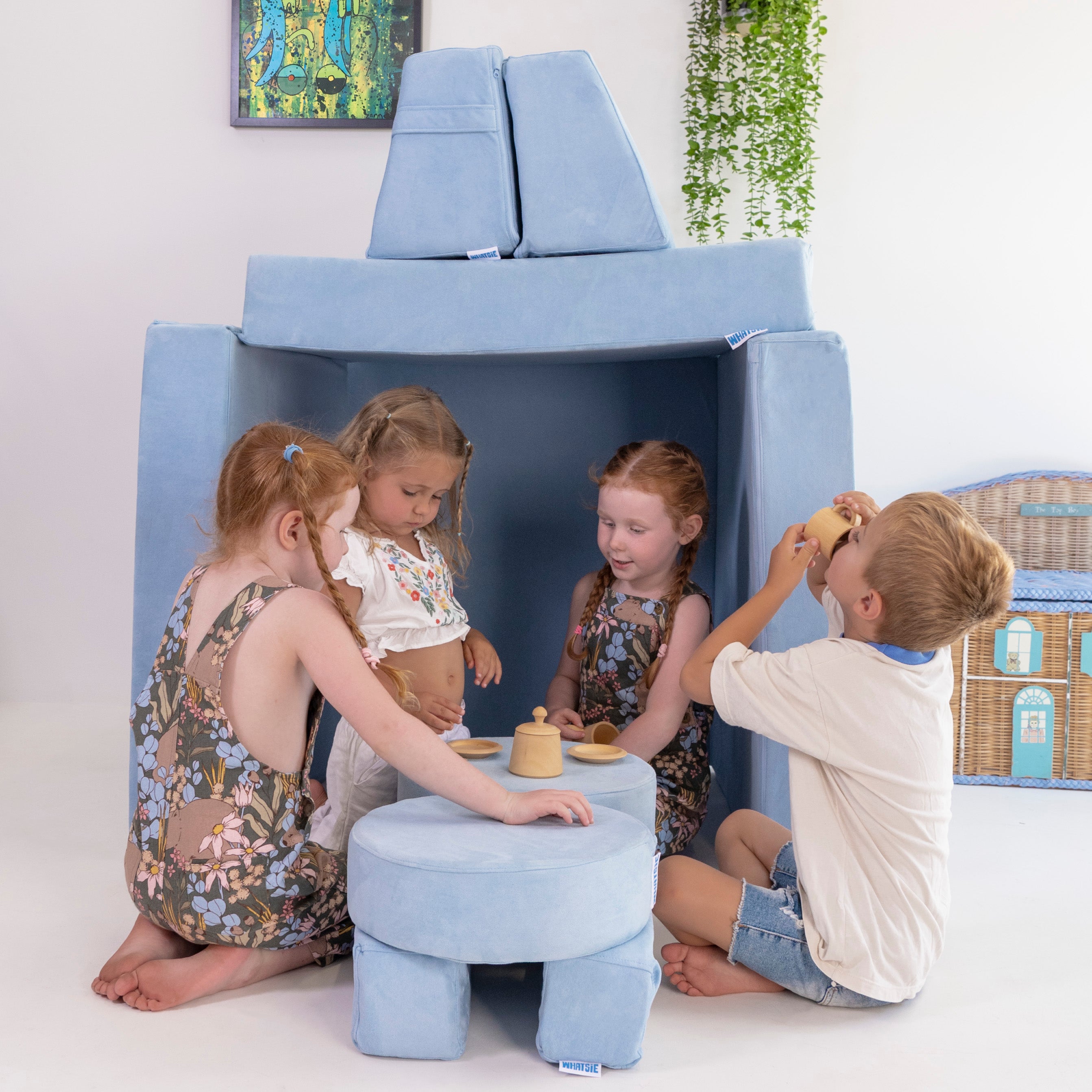 Play couch fort happy kids playing